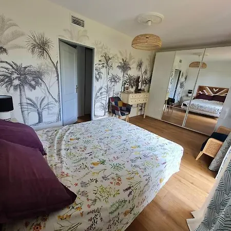 Avec Terrasse, Piscine Et Garage A 400m * Antibes