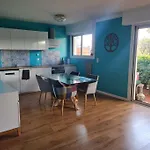 Avec Terrasse, Piscine Et Garage A 400m Appartamento